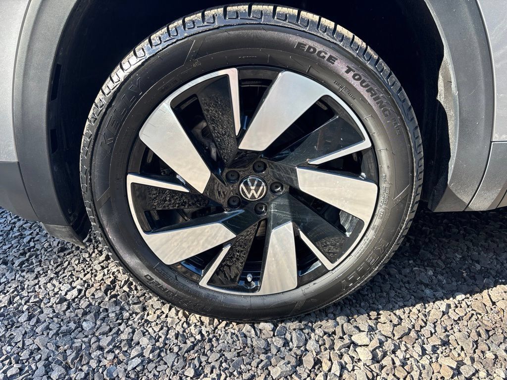 Used 2026 Volkswagen Atlas Cross Sport SE AWD/4WD image 11