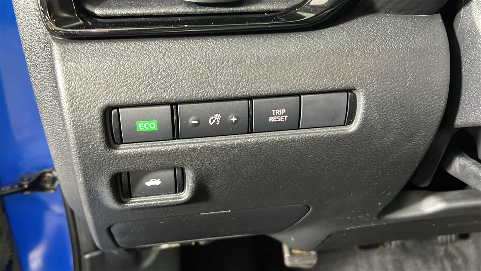 Used 2020 Nissan Sentra SV FWD image 24