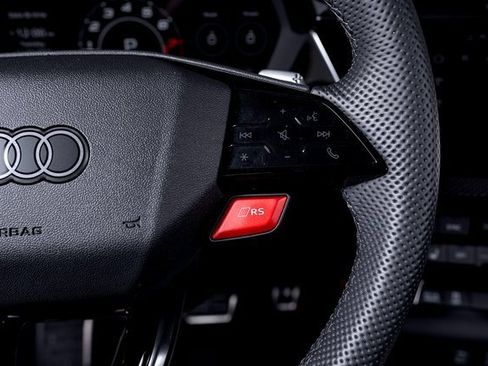 Used 2025 Audi RS 3 image 39