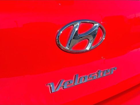Used 2021 Hyundai Veloster N image 24