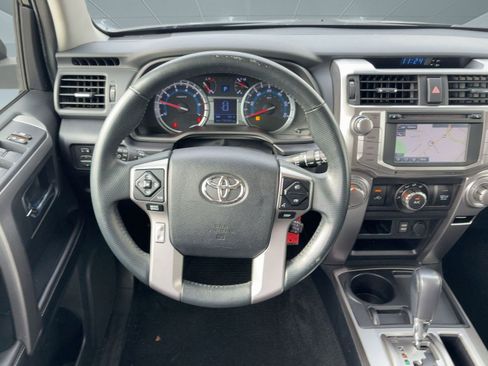 Used 2016 Toyota 4Runner SR5 image 25