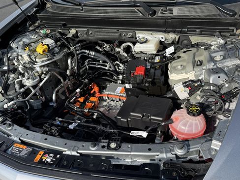 Used 2025 Cadillac Lyriq Luxury image 5