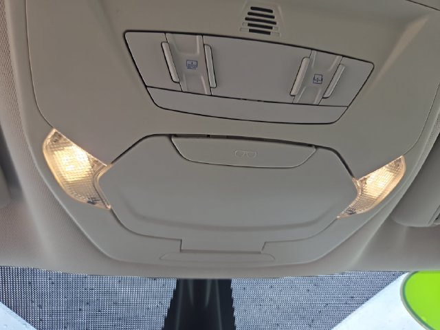 Used 2018 Ford Escape Titanium AWD/4WD image 32
