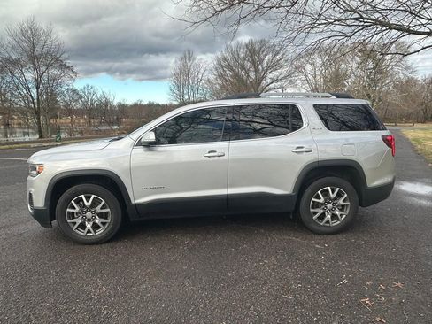 Used 2020 GMC Acadia SLE w/ Driver Convenience Package image 2