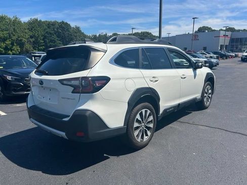 Used 2024 Subaru Outback Limited AWD/4WD image 3