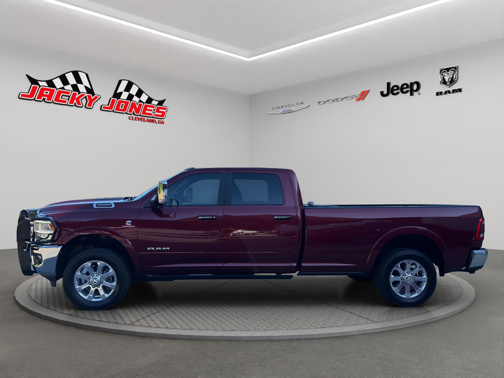 Used 2022 RAM 3500 Laramie AWD/4WD image 3