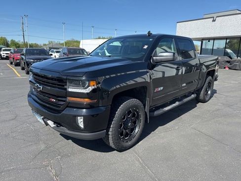 Used 2017 Chevrolet Silverado 1500 LT w/ Rally 2 Edition AWD/4WD image 4