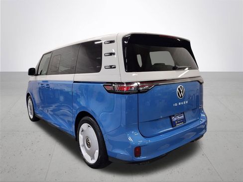 New 2025 Volkswagen ID. Buzz 1st Edition image 11