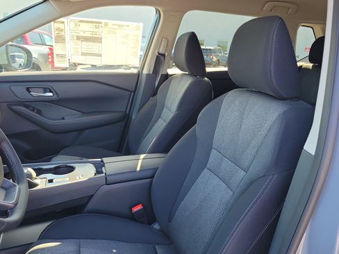 New 2026 Nissan Rogue SV image 10