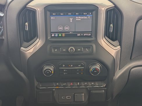 Used 2021 Chevrolet Silverado 1500 Custom image 25