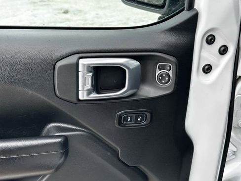 Used 2021 Jeep Wrangler Unlimited Sport image 20