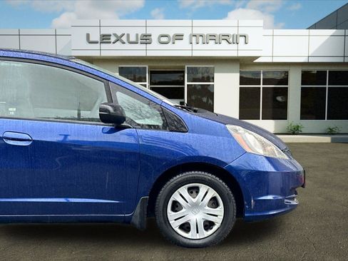 Used 2011 Honda Fit image 32