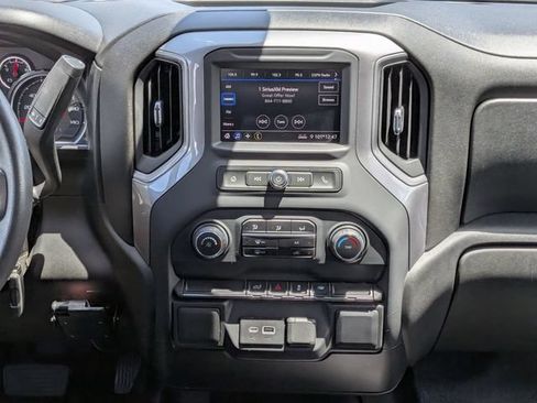 Used 2021 Chevrolet Silverado 2500 W/T w/ WT Convenience Package RWD image 17
