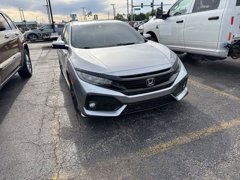 Used 2018 Honda Civic Sport Touring image 6