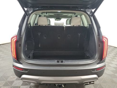 Used 2022 Kia Telluride EX w/ EX Premium Package FWD image 8