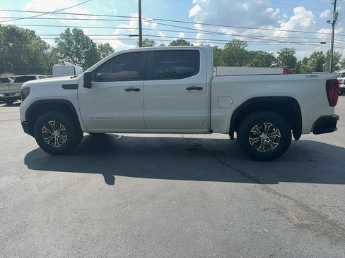 Used 2023 GMC Sierra 1500 Pro w/ Pro Value Package AWD/4WD image 8
