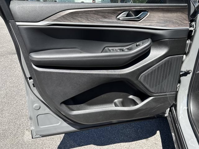 New 2027 Jeep Grand Cherokee 4WD image 10