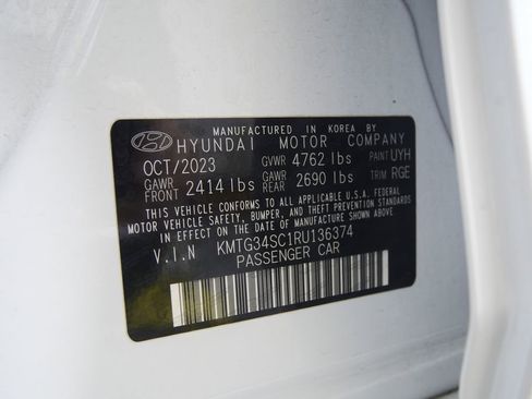 Used 2024 Genesis G70 2.5T w/ Sport Prestige Package image 28