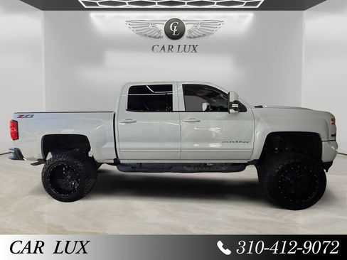Used 2018 Chevrolet Silverado 1500 LT w/ All Star Edition AWD/4WD image 6