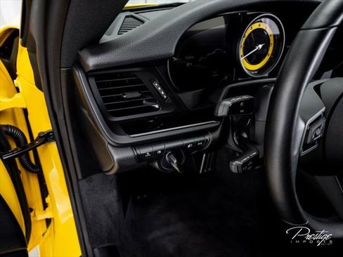 Used 2024 Porsche 911 Carrera T RWD image 26