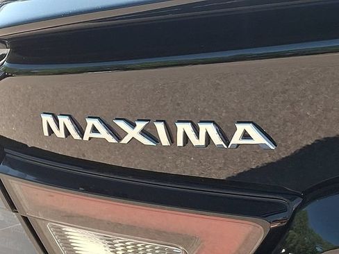 Used 2023 Nissan Maxima SR w/ Sport Mat Group FWD image 35