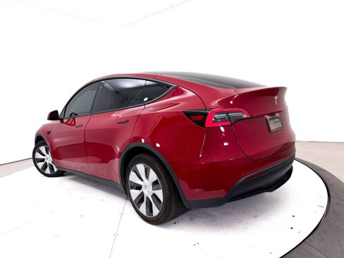 Used 2021 Tesla Model Y Long Range AWD/4WD image 2