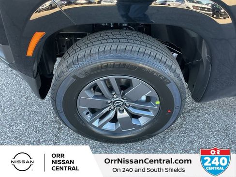 New 2026 Nissan Frontier SV image 9