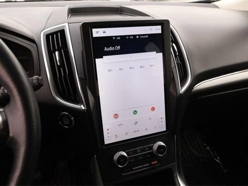 Certified 2024 Ford Edge Titanium image 16