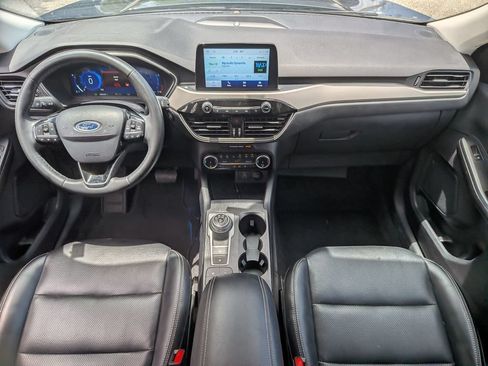 Used 2022 Ford Escape SEL w/ Technology Package FWD image 27