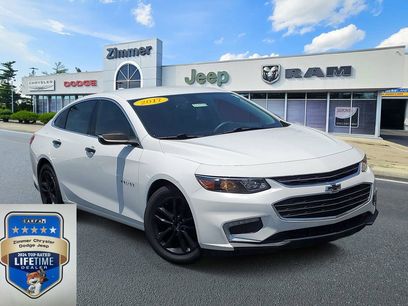 Used 2017 Chevrolet Malibu LT
