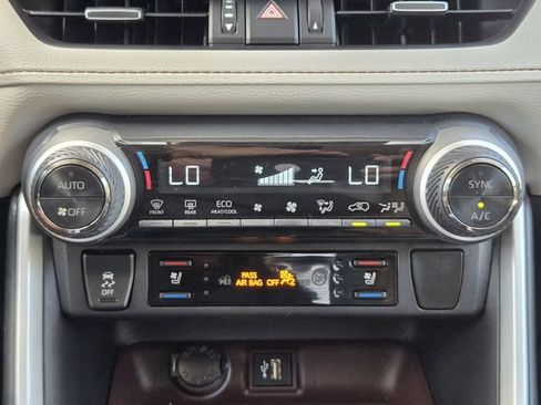 Used 2023 Toyota RAV4 Limited FWD image 18