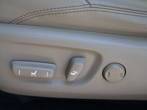Used 2022 Toyota 4Runner Limited AWD/4WD image 34