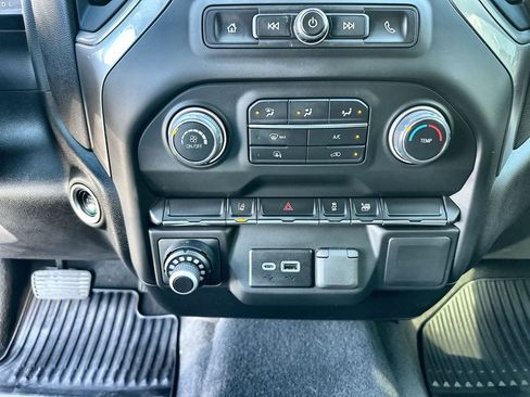 Certified 2024 Chevrolet Silverado 2500 Custom image 34