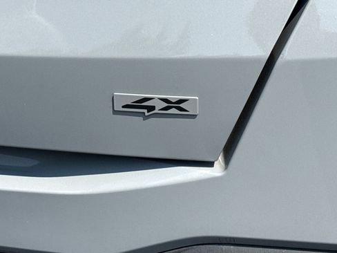 Used 2025 Kia Sorento S AWD/4WD image 29