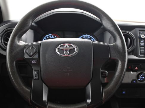 Used 2017 Toyota Tacoma SR RWD image 22