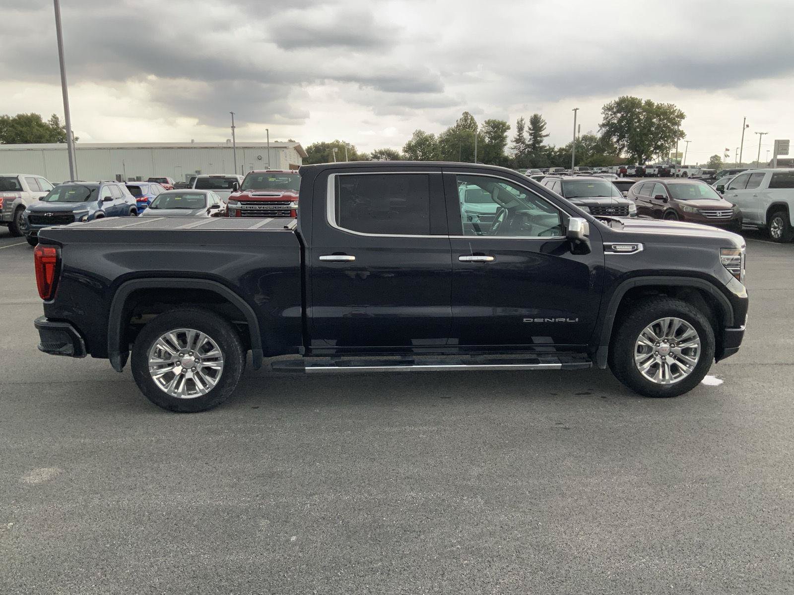 Used 2024 GMC Sierra 1500 Denali AWD/4WD image 9