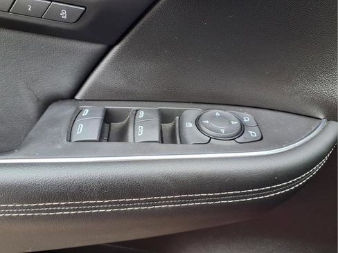 Used 2023 Buick Envision Essence w/ Sport Touring Package image 19