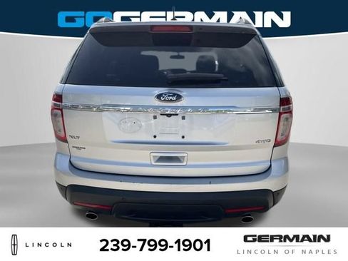 Used 2015 Ford Explorer XLT w/ Equipment Group 202B AWD/4WD image 8