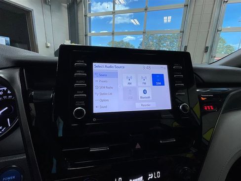 Used 2021 Toyota Camry LE image 17