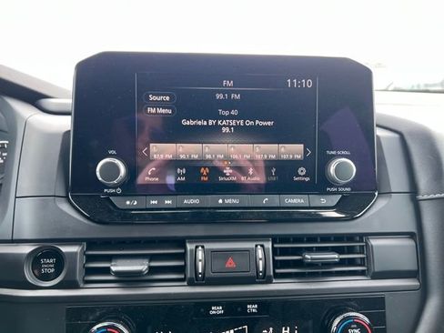 Used 2025 Nissan Pathfinder S image 14