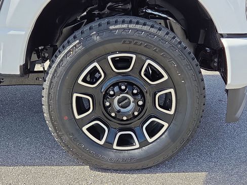 New 2026 Ford F250 Platinum image 7