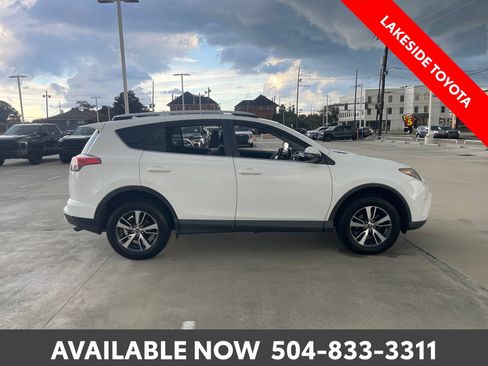 Used 2016 Toyota RAV4 XLE FWD image 6