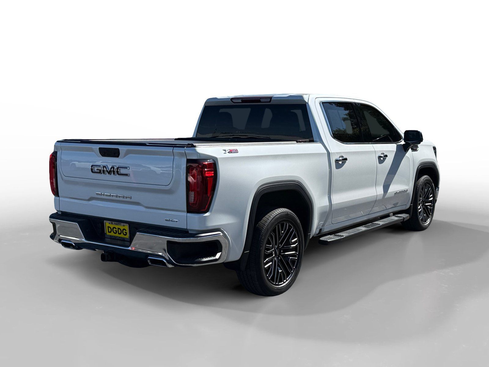 Used 2022 GMC Sierra 1500 SLT w/ X31 Off-Road Package AWD/4WD image 5
