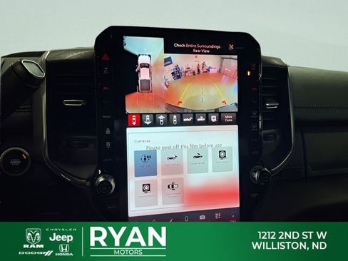 New 2026 RAM 2500 Laramie AWD/4WD image 16
