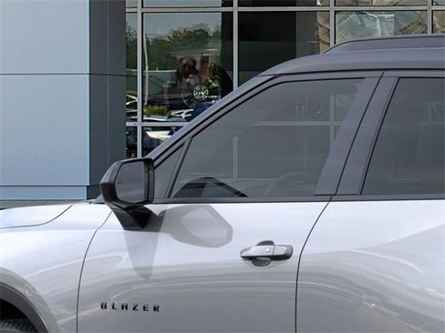 New 2026 Chevrolet Blazer LT w/ Convenience Package image 12