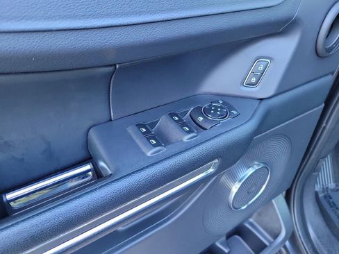 Used 2024 Ford Expedition Max XLT image 17