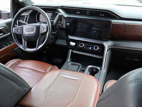 Certified 2024 GMC Sierra 2500 Denali Ultimate w/ Max Trailering Package image 18