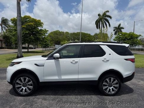 Used 2017 Land Rover Discovery HSE AWD/4WD image 36