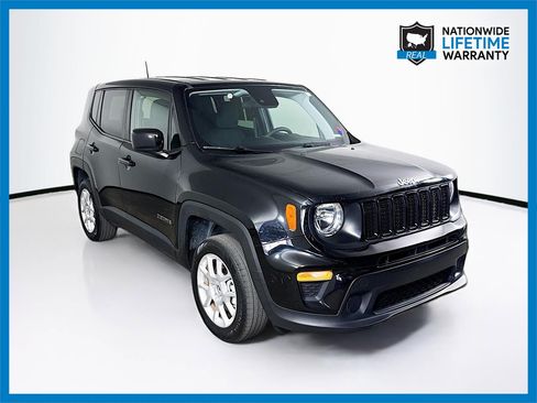 Used 2023 Jeep Renegade Latitude AWD/4WD image 1