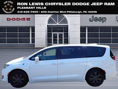 Certified 2020 Chrysler Pacifica Touring w/ S Appearance Package